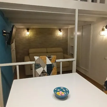 Perla De Mar A 20m Dalla Letojanni