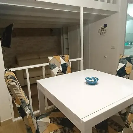 Perla De Mar A 20m Dalla Letojanni